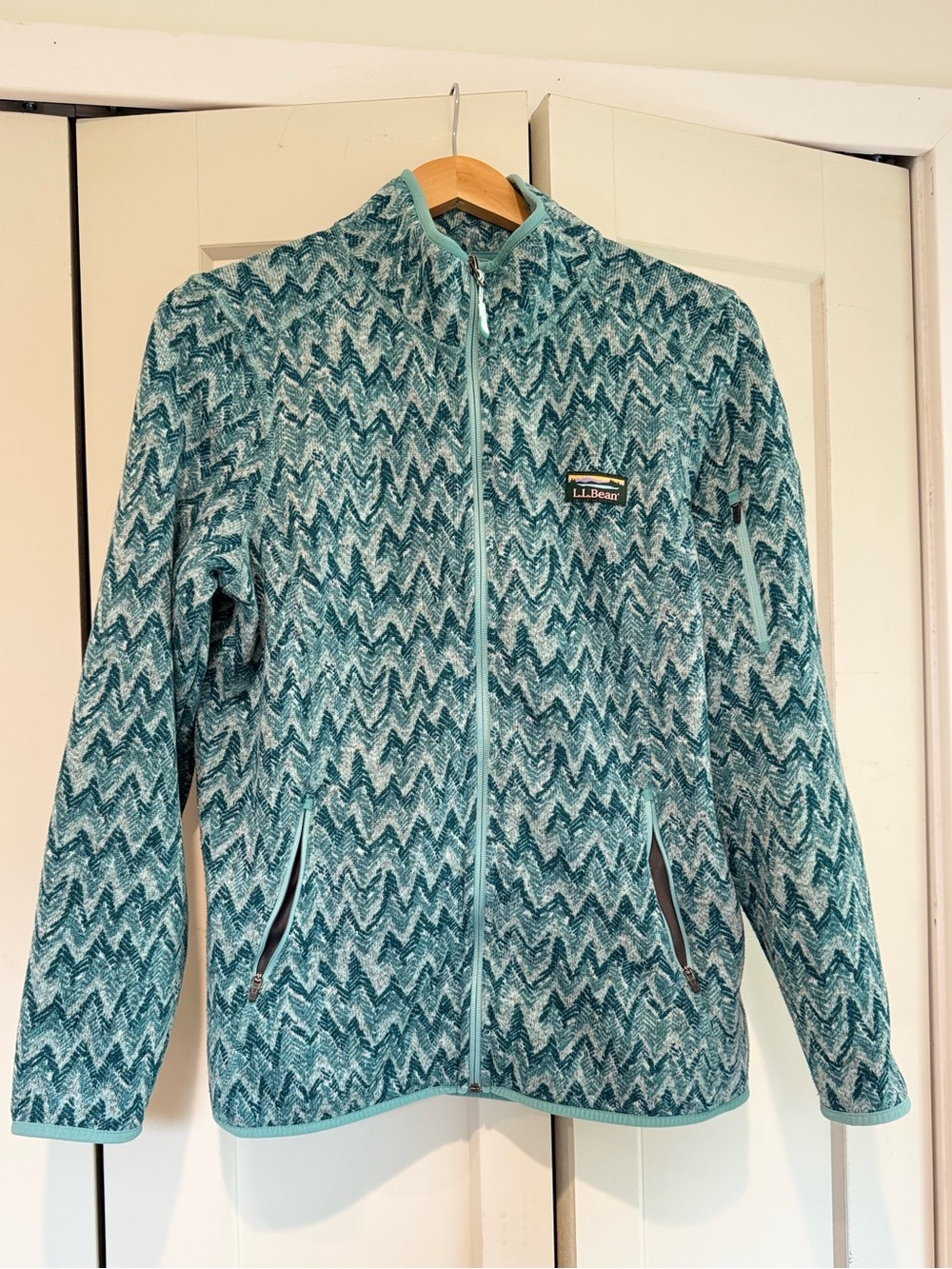 L.L. Bean Teal and White Chevron Full-Zip Fleece Jacket